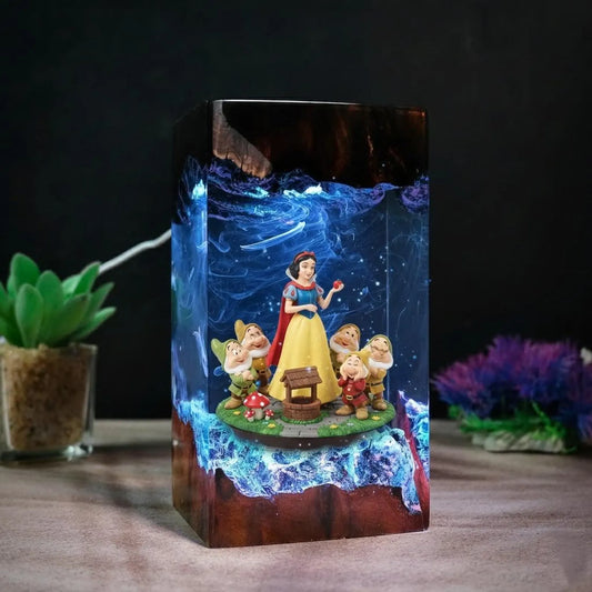 Snow White Lamp